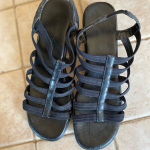 Chic Black Strappy Sandals